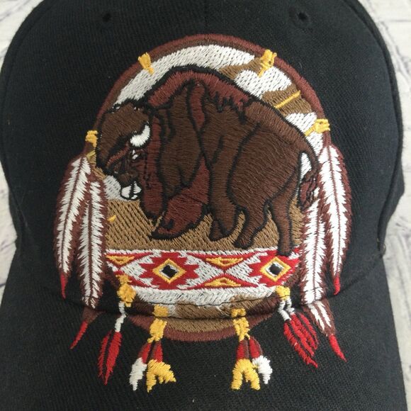 Native Embroidered Ajustable Strap Cap. - Picture 3 of 10
